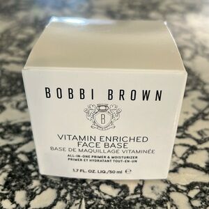 Bobbi Brown Vitamin Enriched Face Base